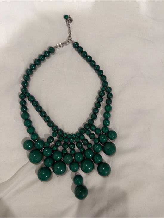 Jewelry - Green Multi-Strand Beaded Statement Necklace